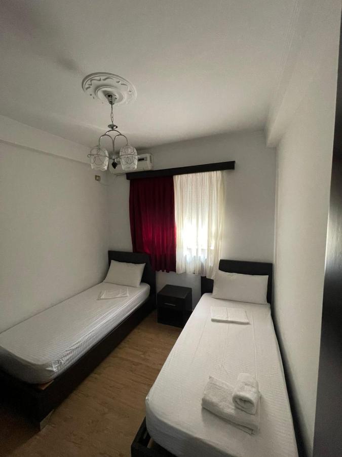 Centre Hotel Berat Luaran gambar