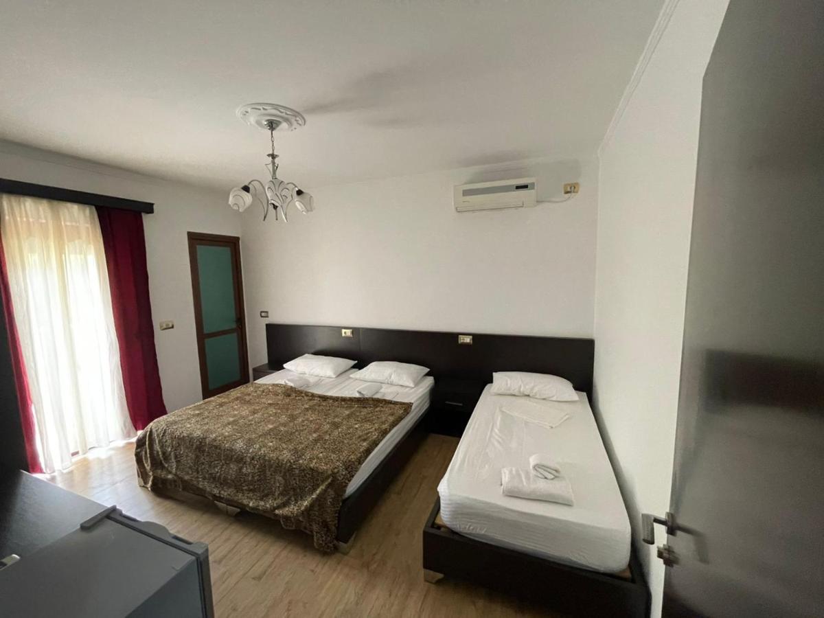 Centre Hotel Berat Luaran gambar