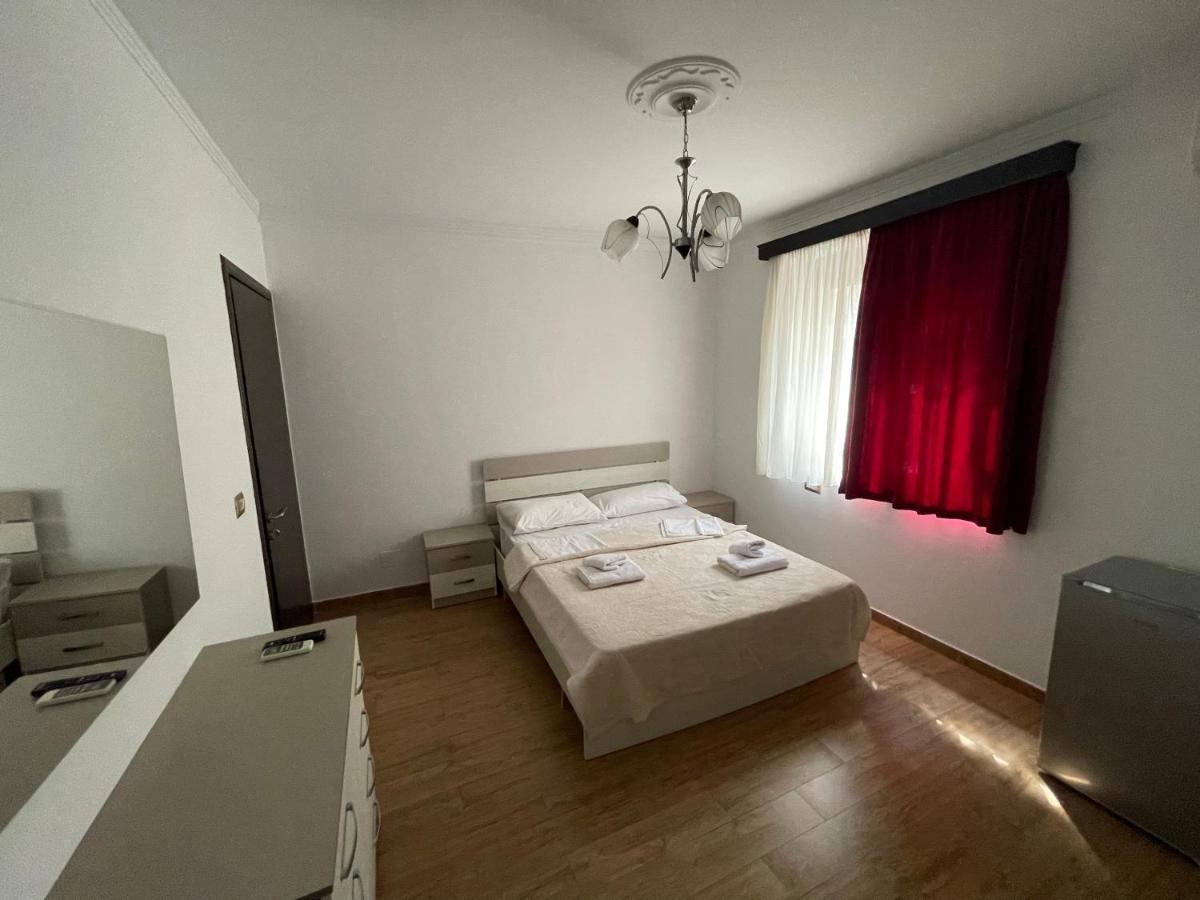Centre Hotel Berat Luaran gambar